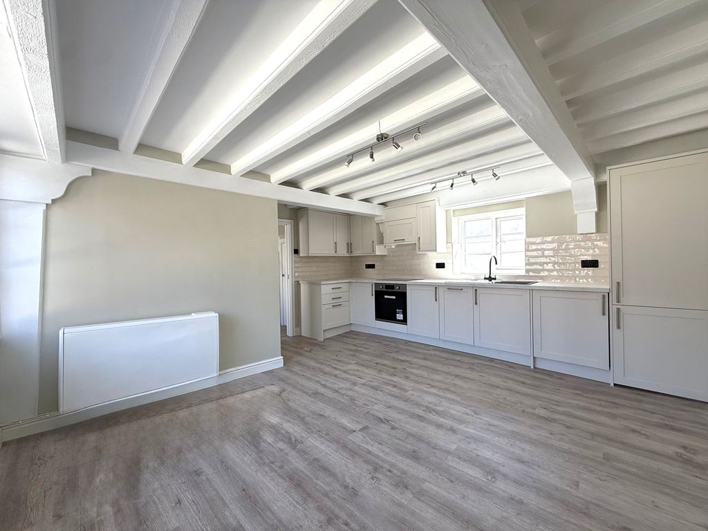 Property photo 3 of 17 1