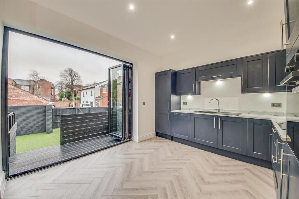 Property photo 2 of 32 4314522