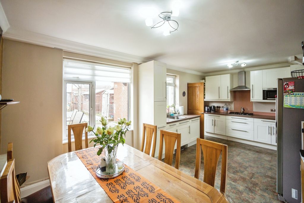Property photo 1 of 14 Kitchen/Diner