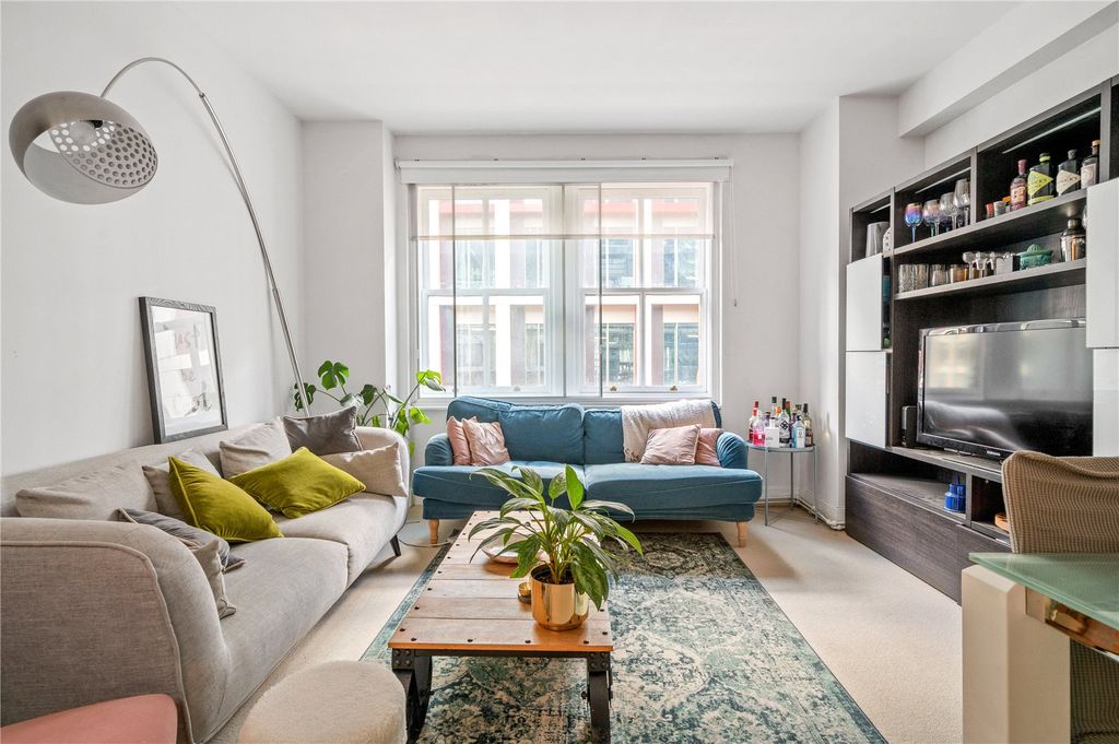 Property photo 1 of 10 Reception