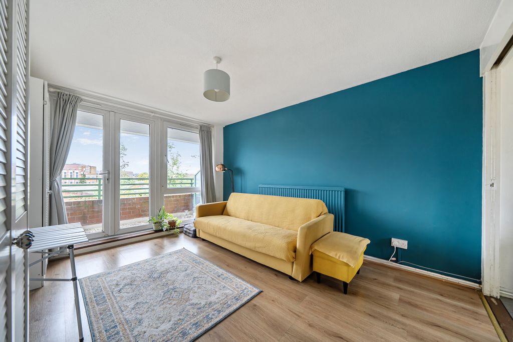 Property photo 1 of 12 Reception