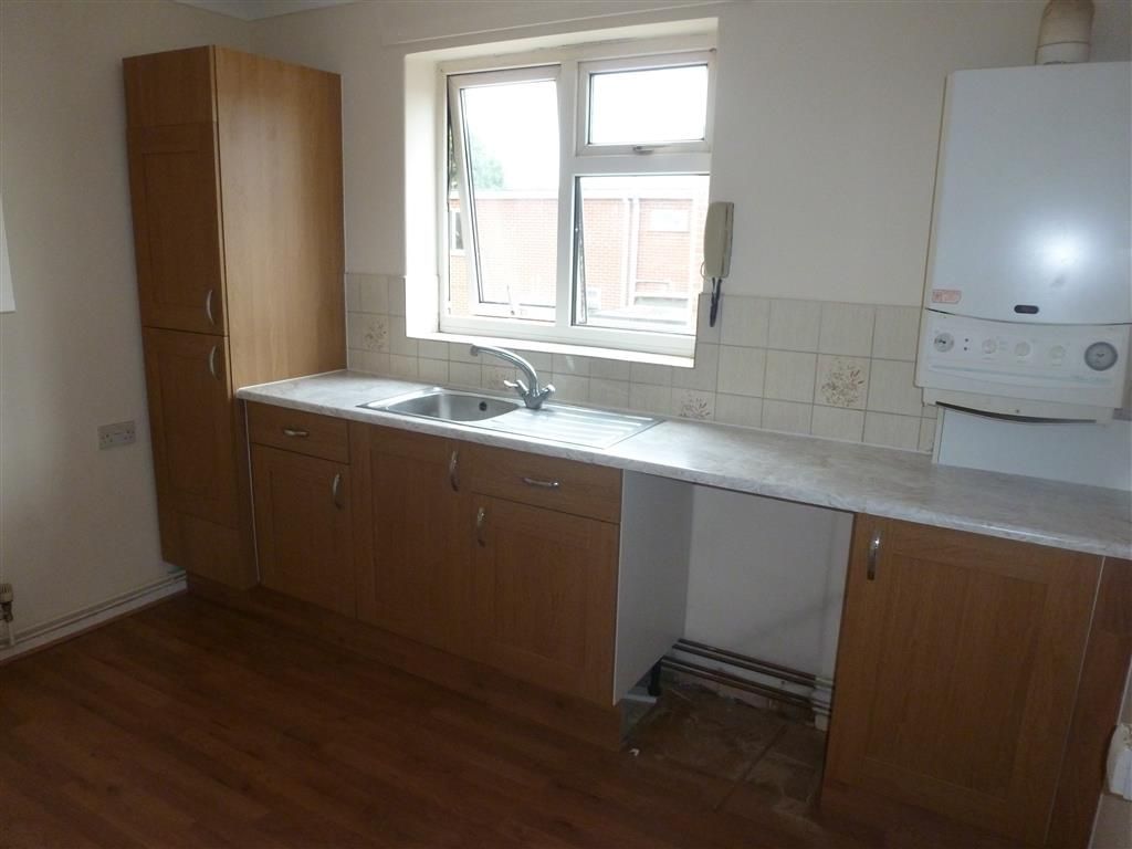 Property photo 2 of 5 Kitchen