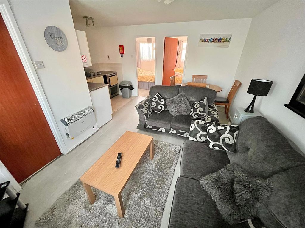 Property photo 2 of 9 Open Plan Living Room/Dining Area