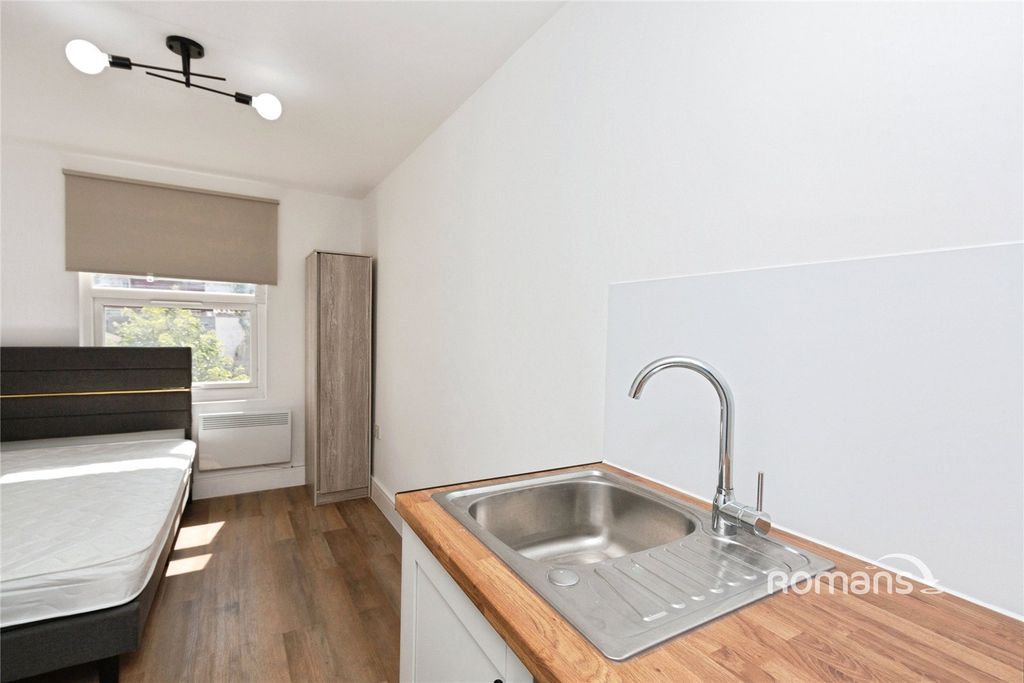 Property photo 1 of 8 Picture No. 10