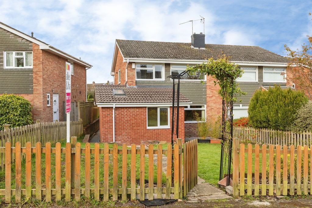 Property photo 3 of 18