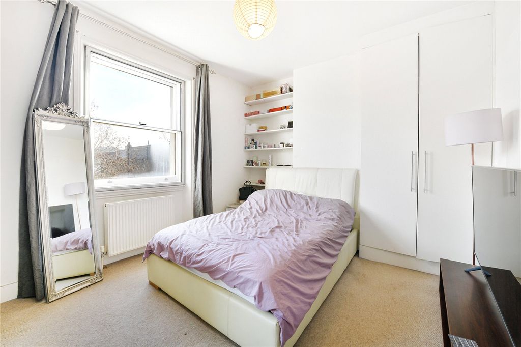Property photo 2 of 7