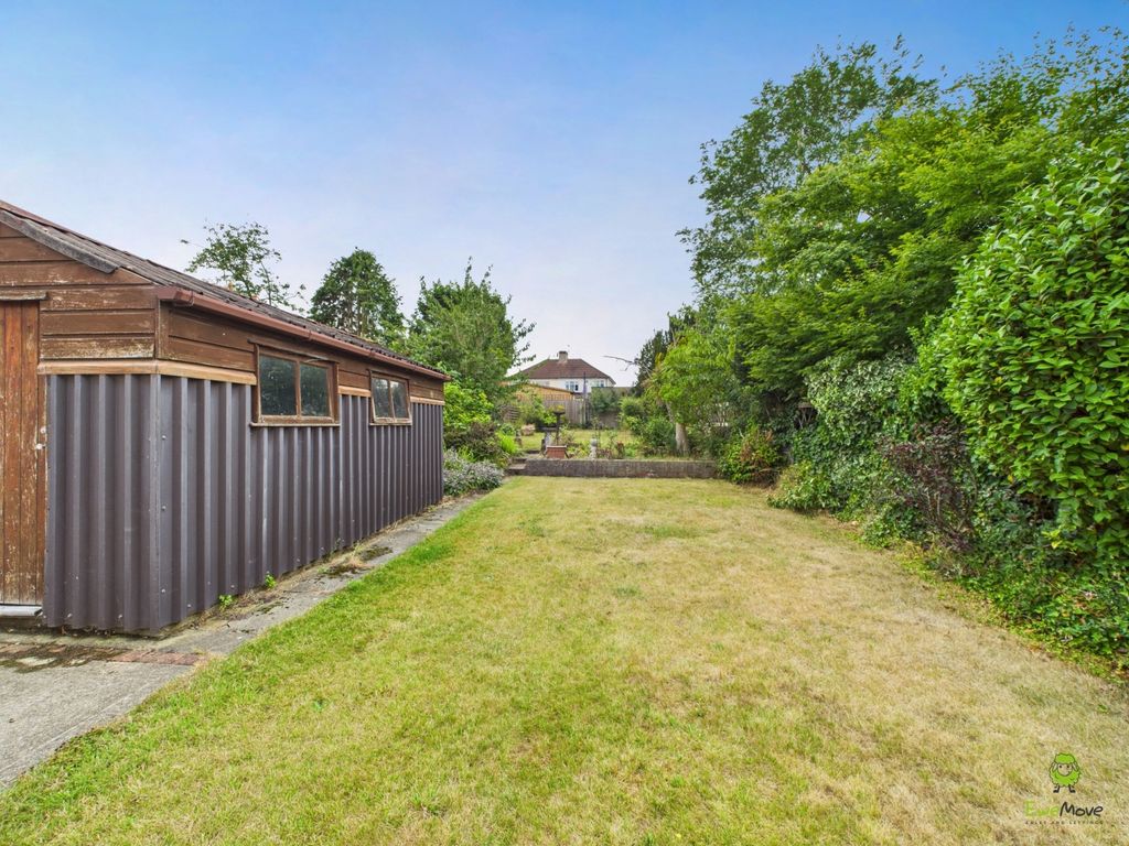 Property photo 1 of 16 Presented By Nicoleta At Ewemove Bexleyheath And D