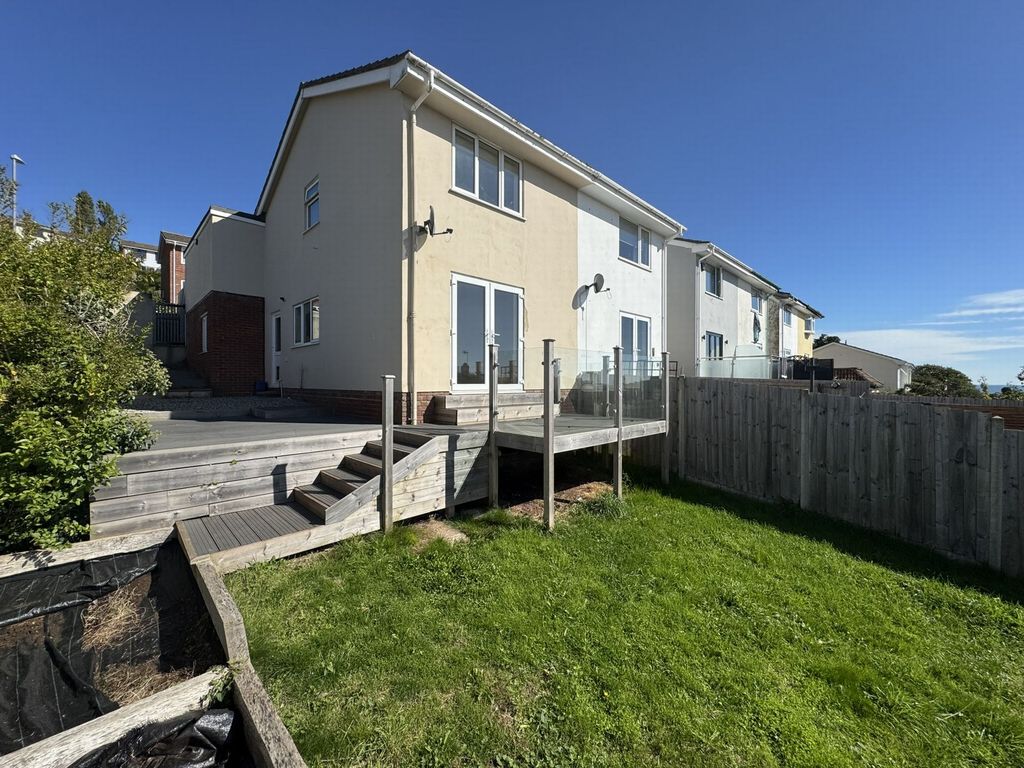 Property photo 2 of 17 Photo 6