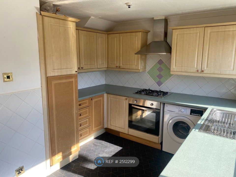 Property photo 2 of 26