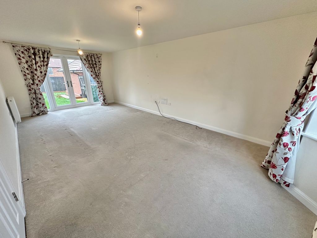 Property photo 3 of 21