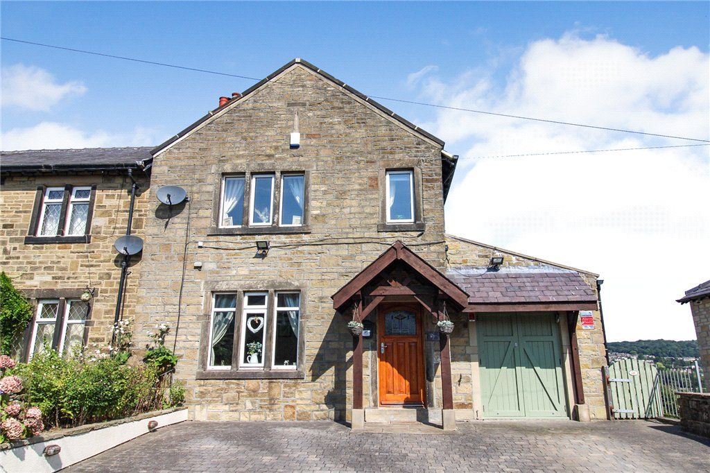 Property photo 1 of 17 External