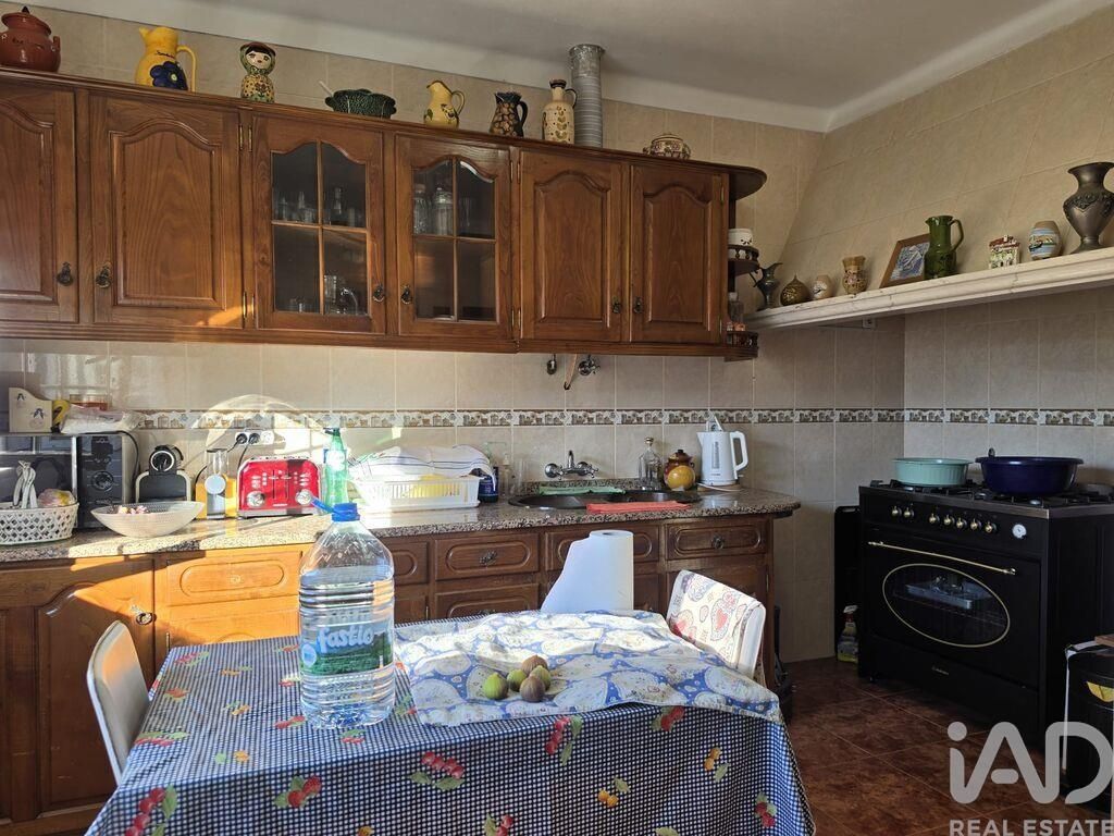 Property photo 1 of 28