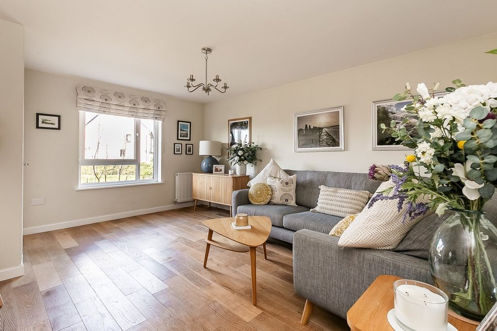 Property photo 2 of 29