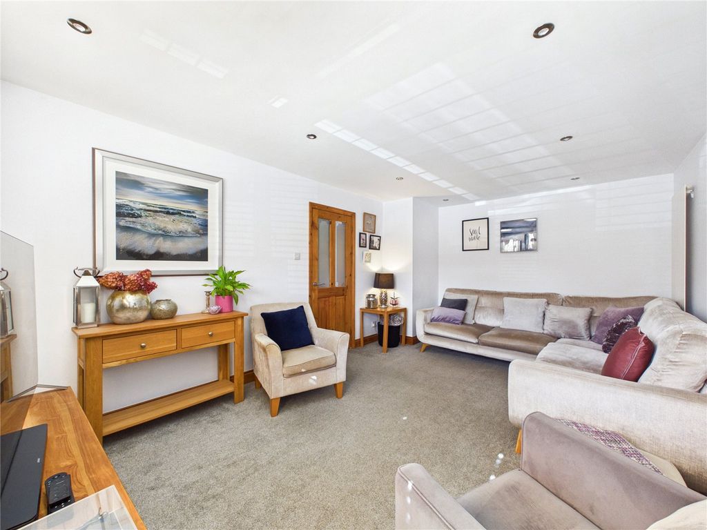 Property photo 3 of 16 Picture No. 04