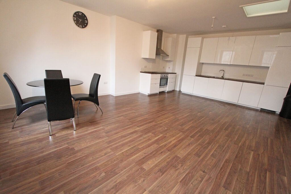 Property photo 2 of 6