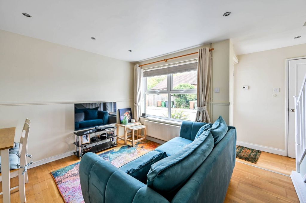 Property photo 1 of 8