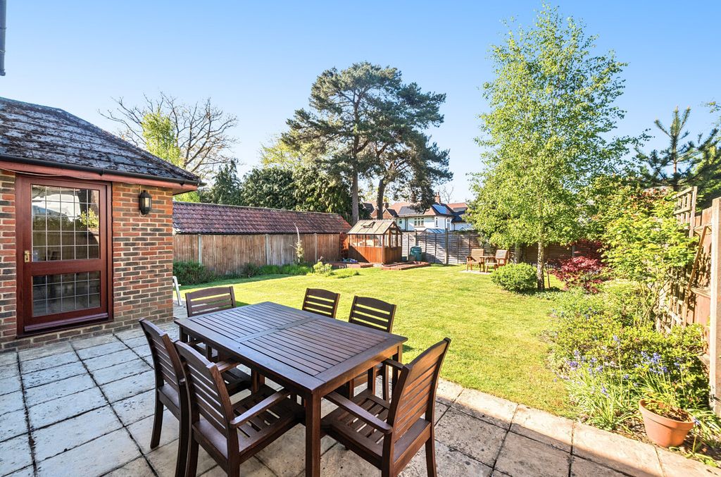 Property photo 3 of 21 1450257-24-69Ea3E...