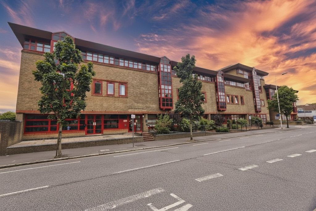 Property photo 1 of 19