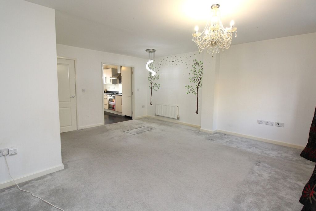 Property photo 3 of 11 Lounge View 2