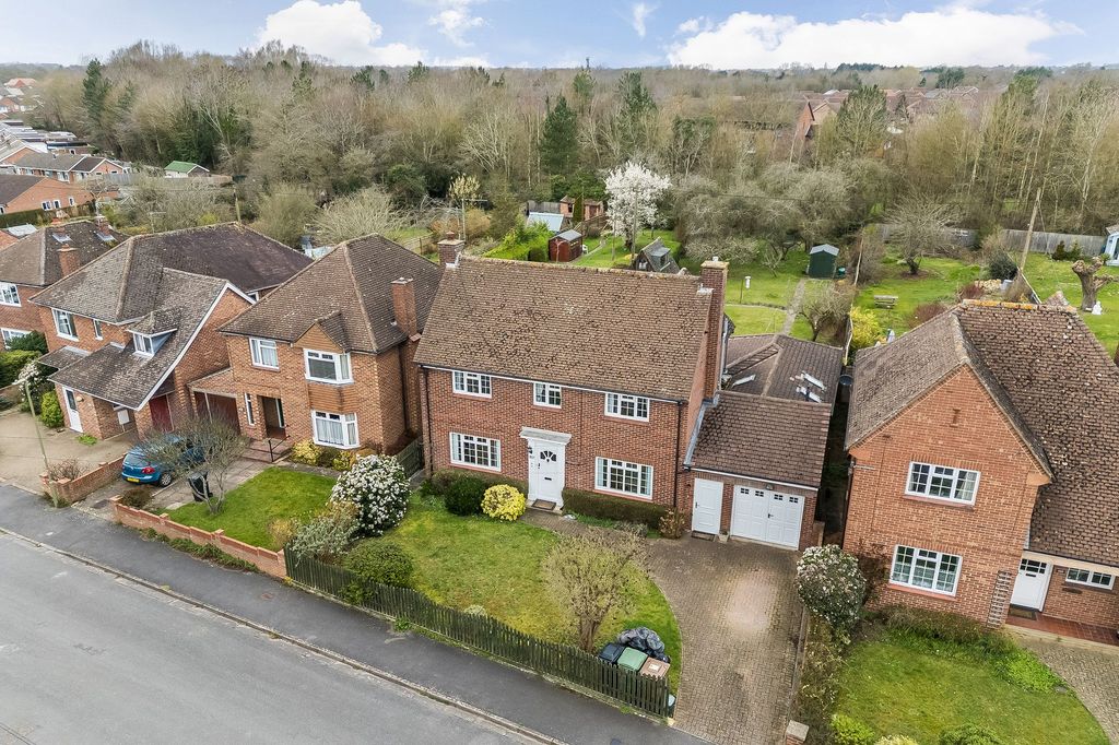 Property photo 1 of 27