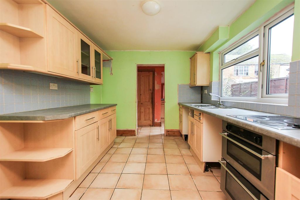 Property photo 3 of 17