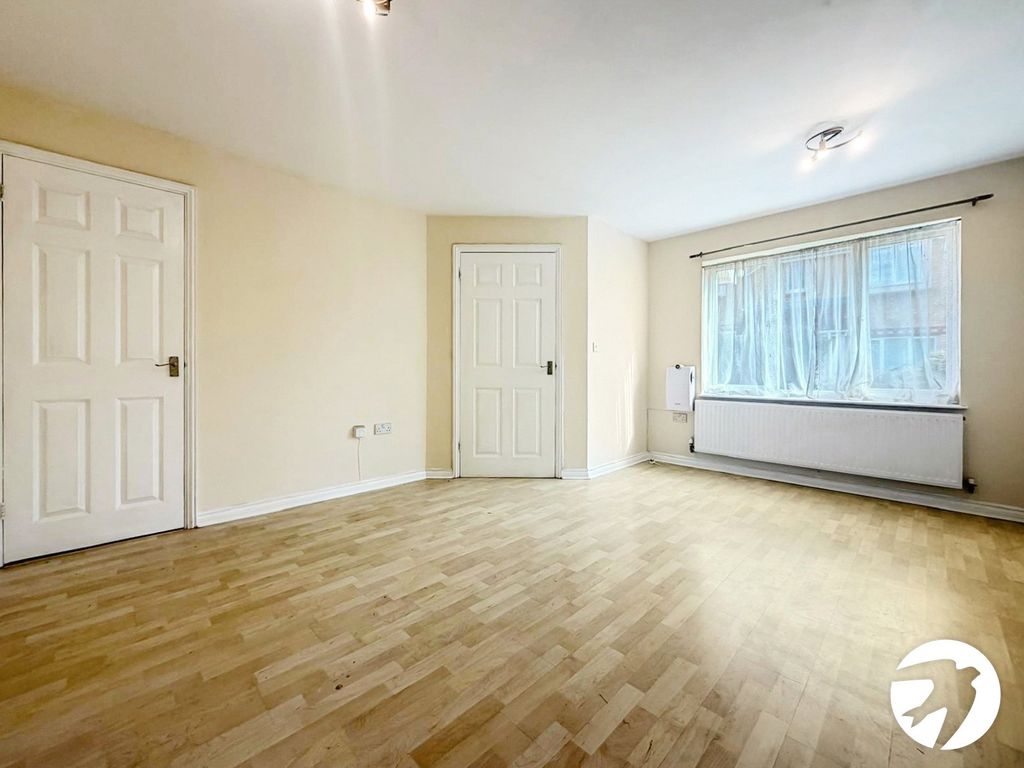 Property photo 2 of 15 Picture No. 01
