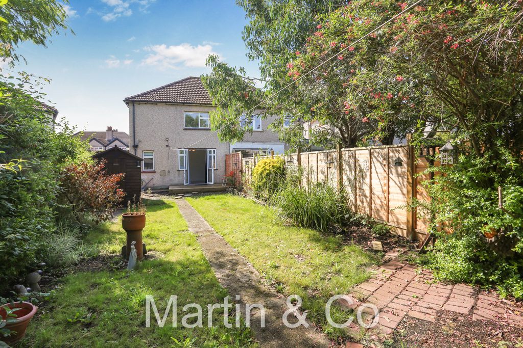 Property photo 3 of 16