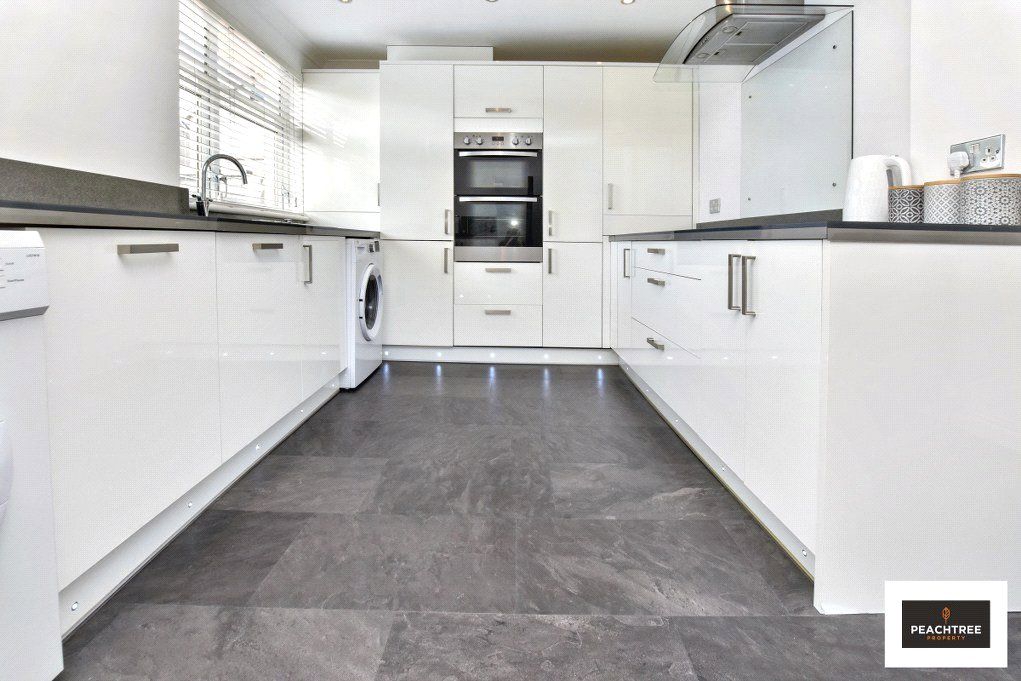 Property photo 3 of 32 Picture No. 19