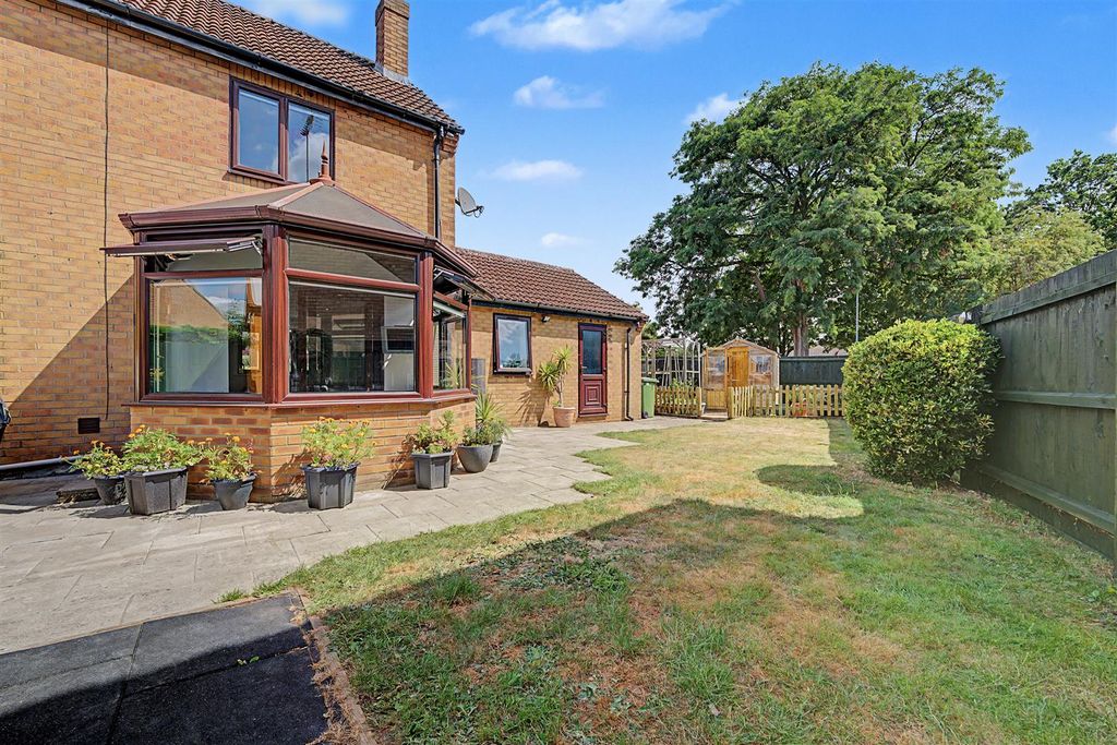 Property photo 3 of 46