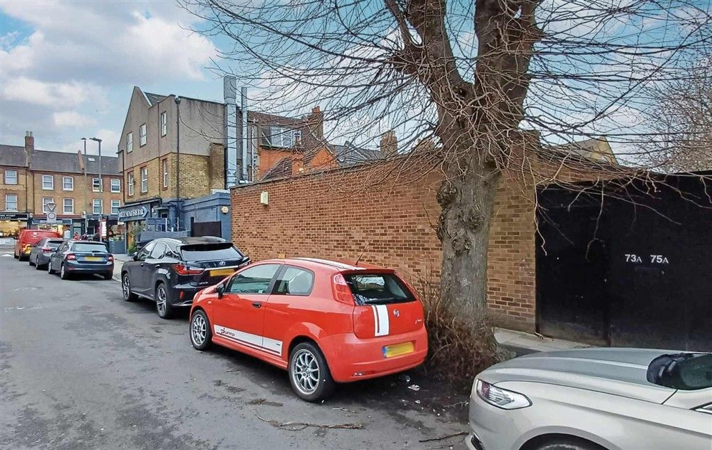 Property photo 3 of 4