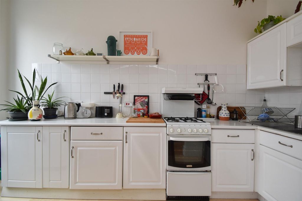 Property photo 2 of 13 Kitchen