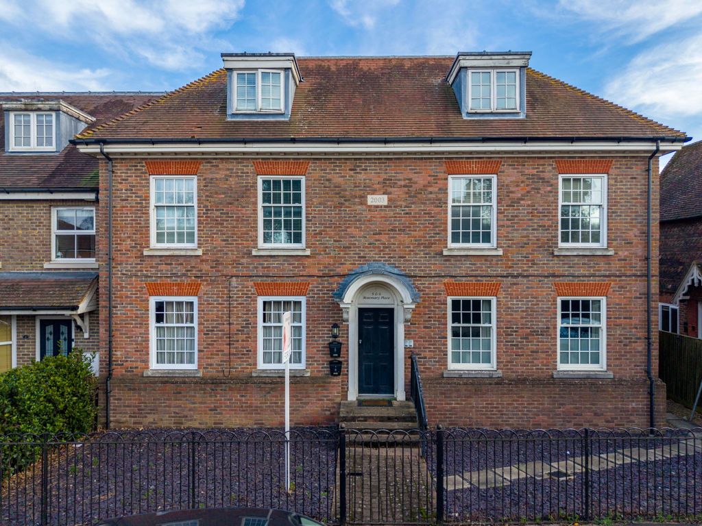 Property photo 1 of 25