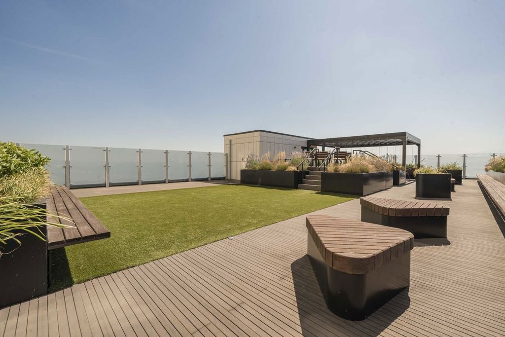 Property photo 3 of 9