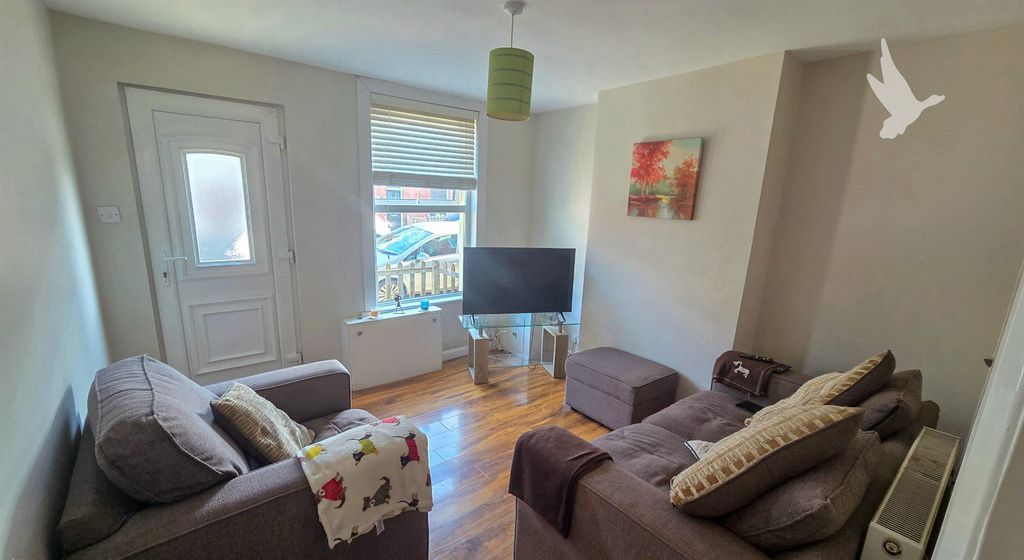 Property photo 3 of 12 40364.Jpg