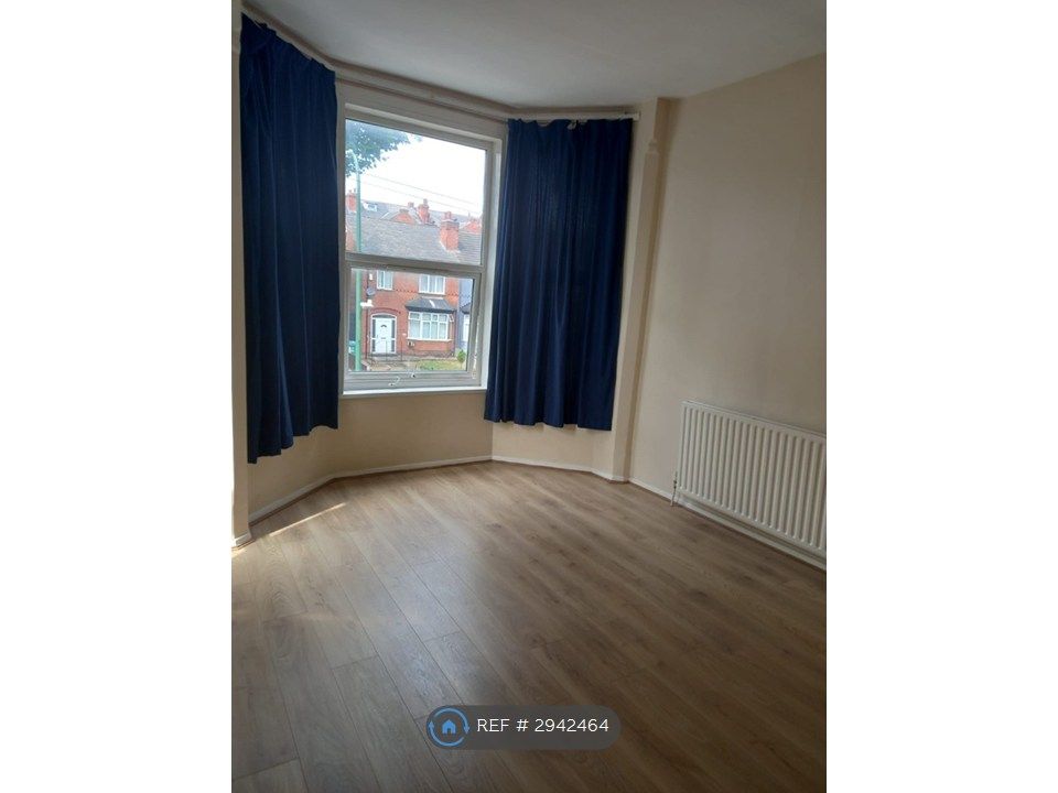 Property photo 1 of 2