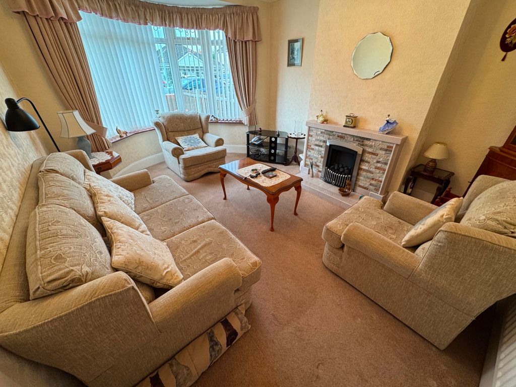 Property photo 3 of 23