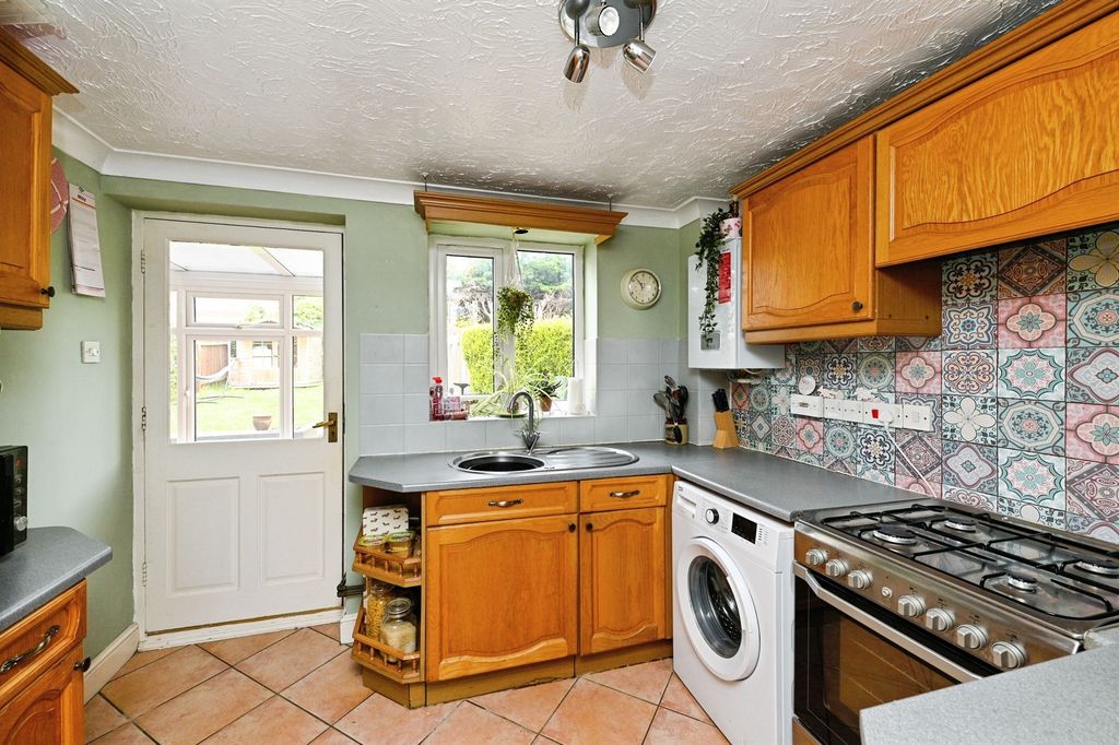 Property photo 3 of 16