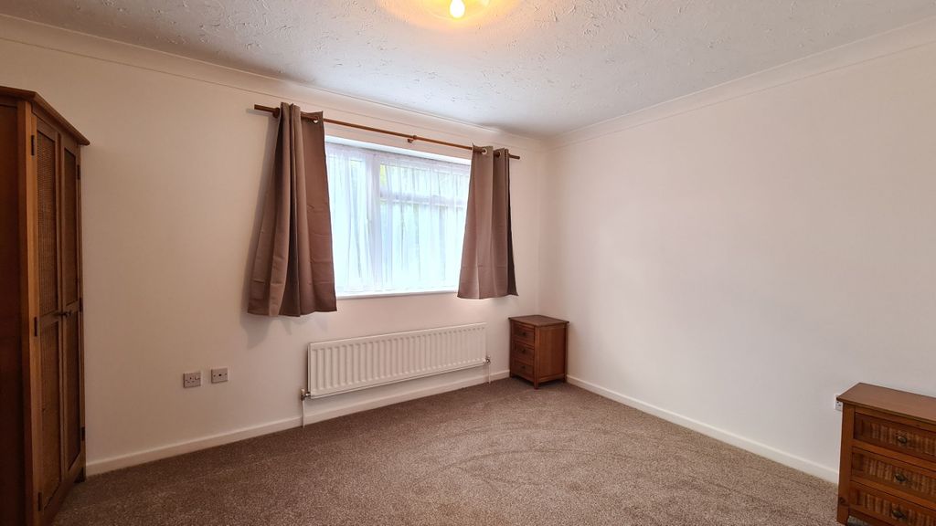 Property photo 3 of 6