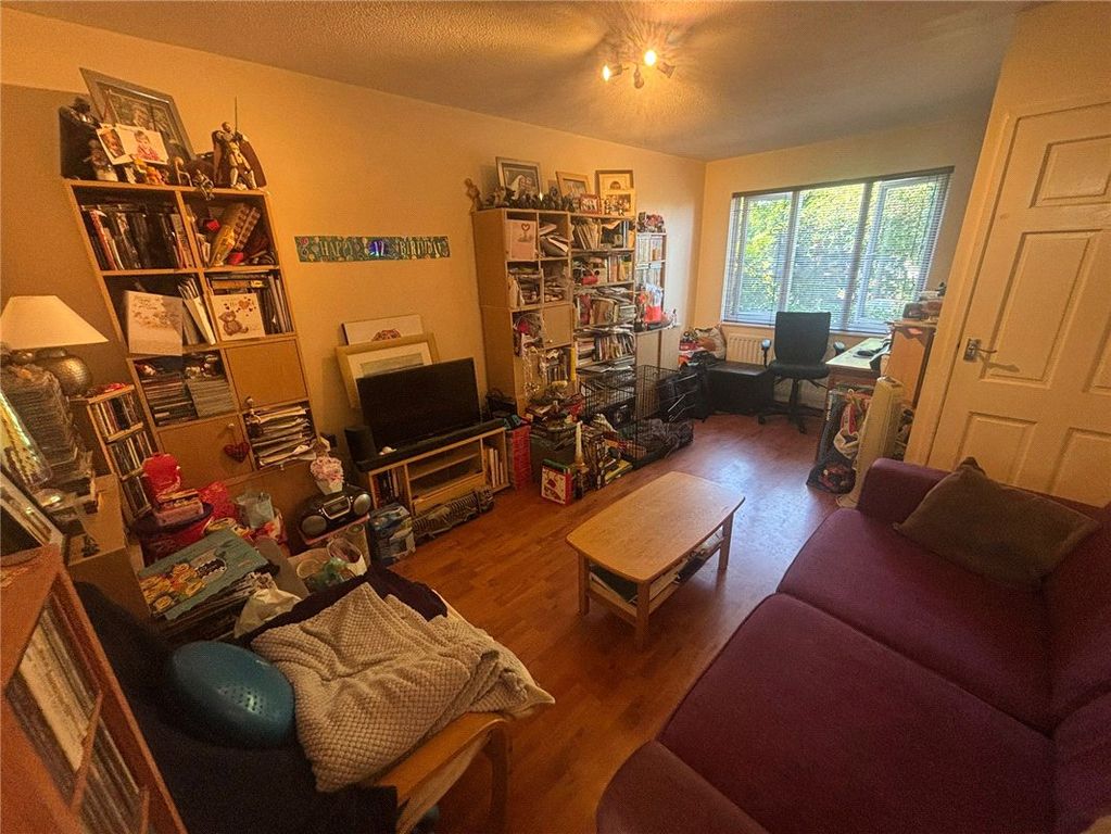 Property photo 3 of 15 Picture No. 06
