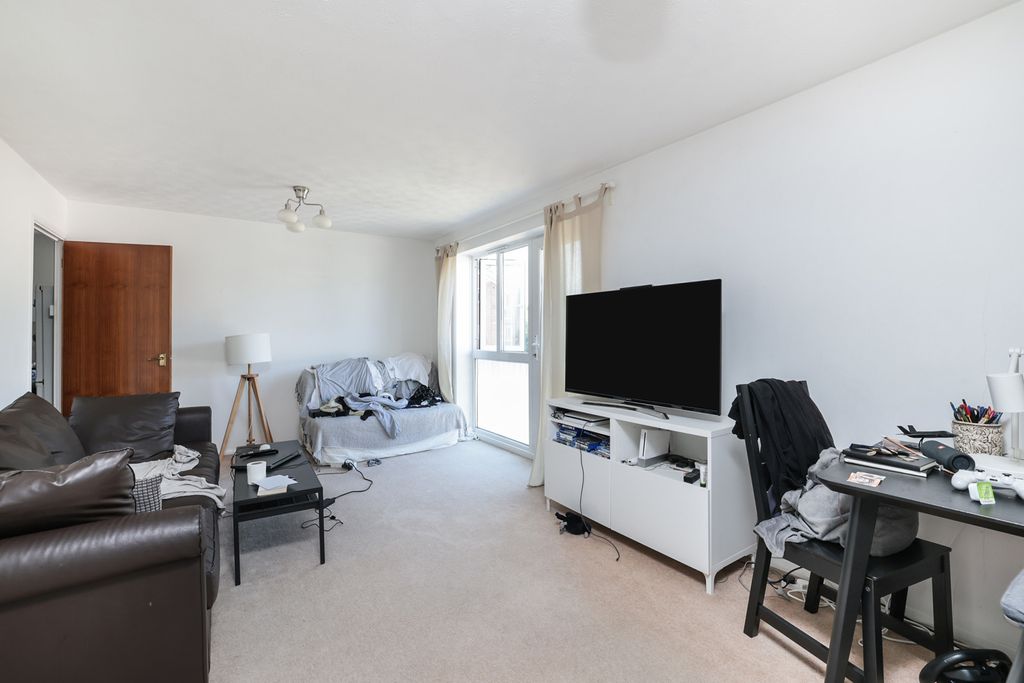 Property photo 3 of 7 Pbox-Img.Jpg