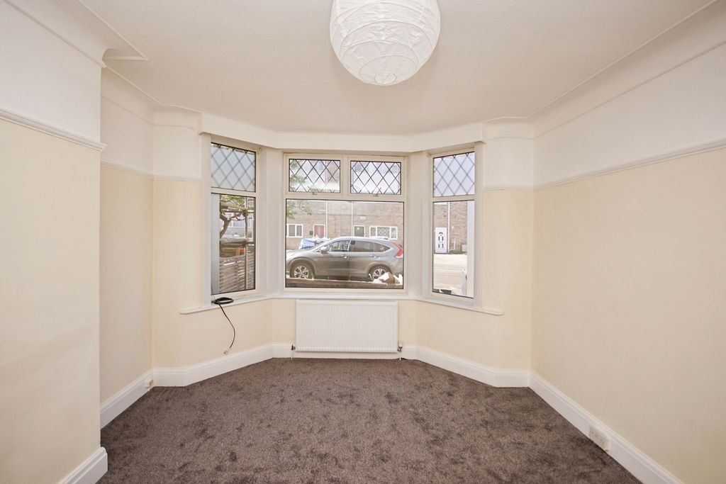 Property photo 3 of 17 Photo
