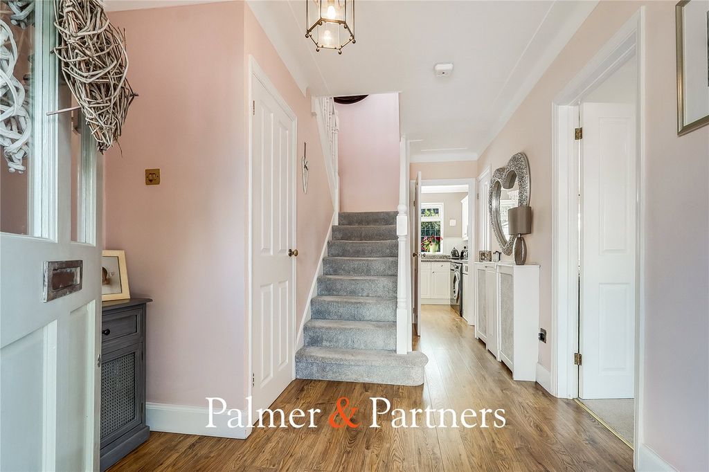 Property photo 2 of 15 Picture No. 11