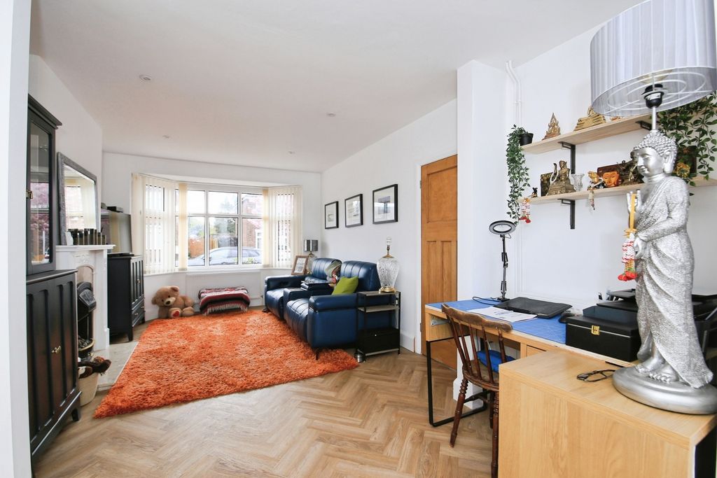 Property photo 2 of 20 Pbox-Img.Jpg