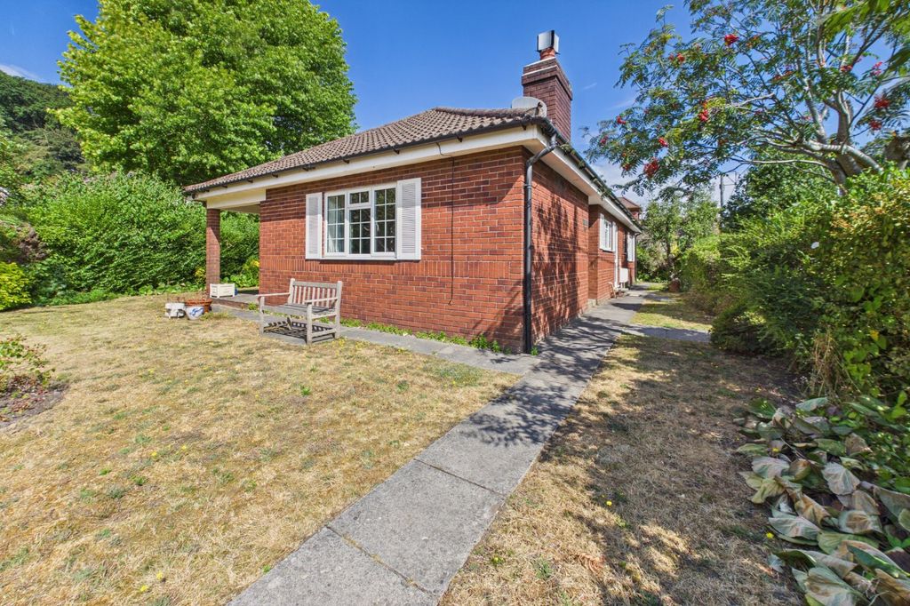 Property photo 1 of 12 Front