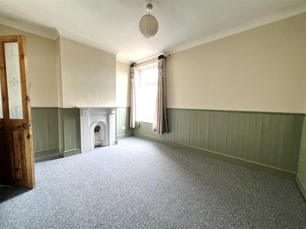 Property photo 3 of 10 Img_1569.Jpeg