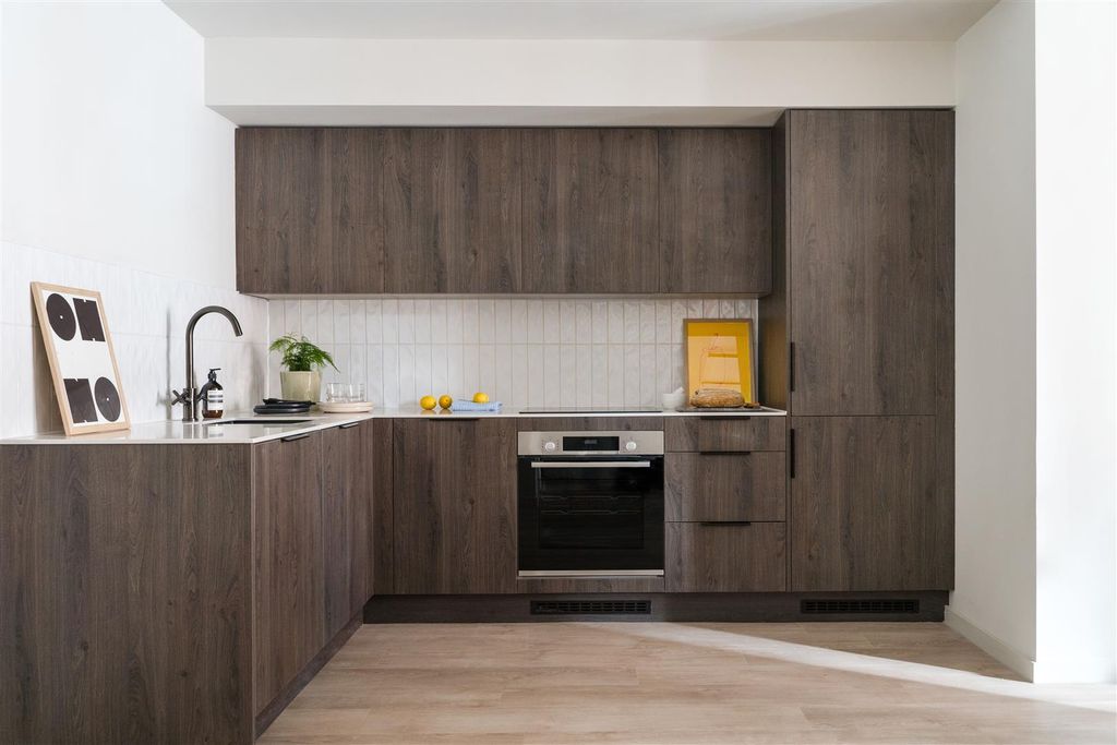 Property photo 3 of 7 Setl_Kitchen.Jpg