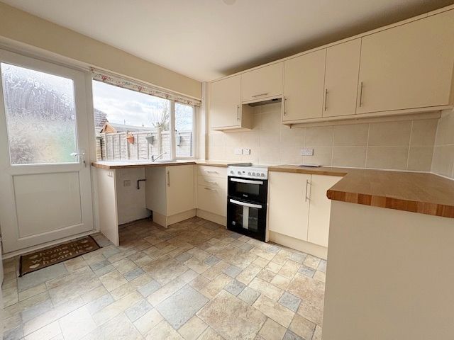 Property photo 3 of 18