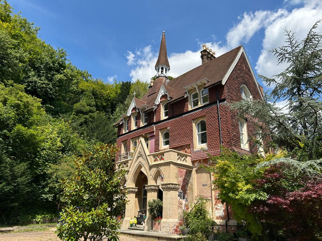 Property photo 1 of 7