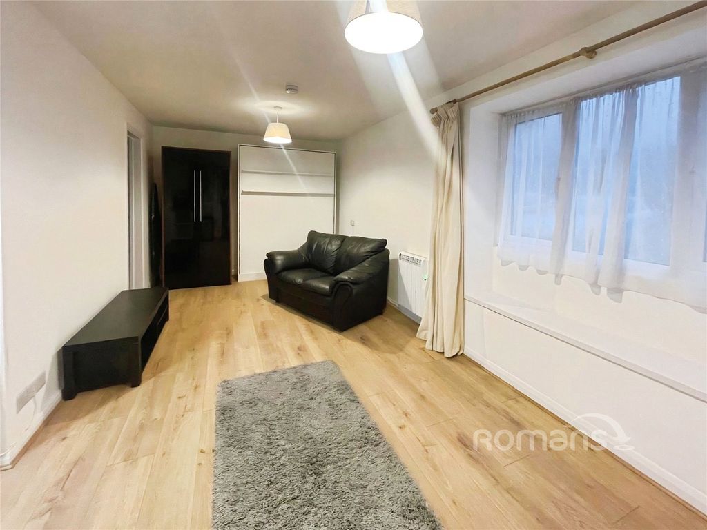 Property photo 3 of 10 Picture No. 22