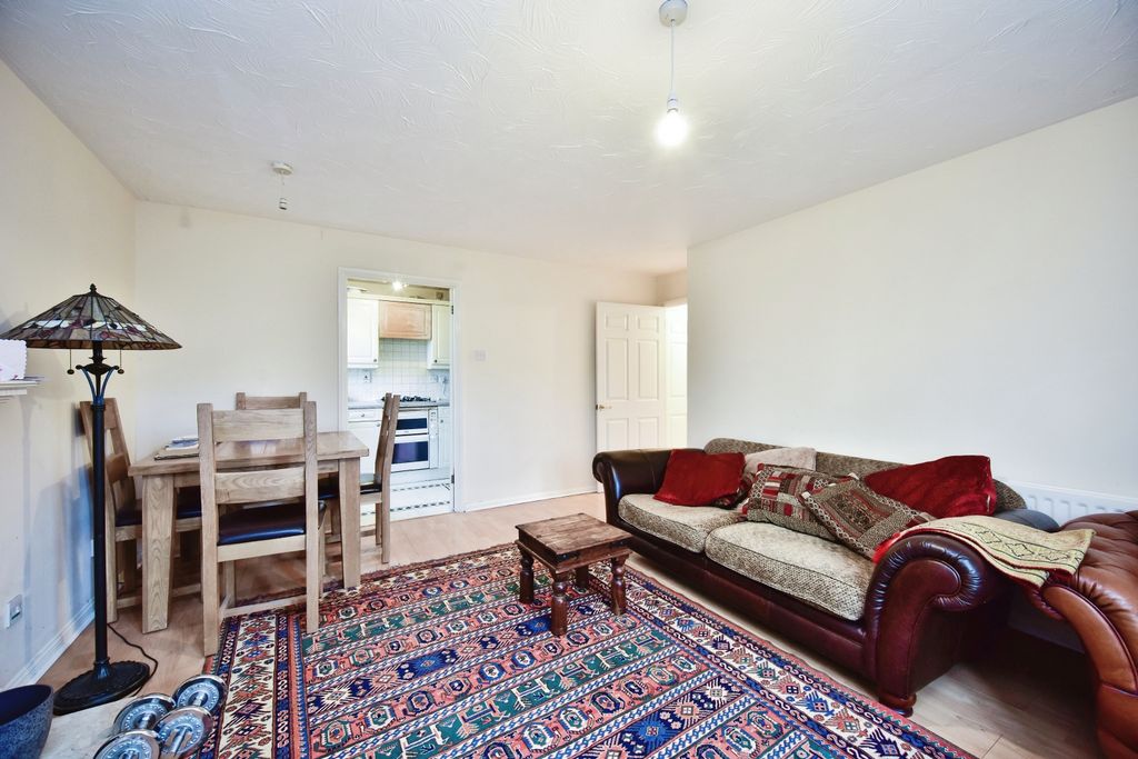 Property photo 2 of 14